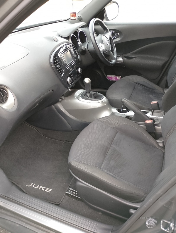 Nissan Juke 1.6 Acenta 5dr [Premium Pack] in Down