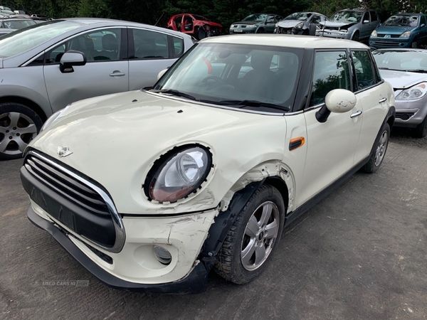 MINI One 1.5 D 5dr Hatch only 24k in Down