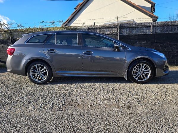 Toyota Avensis DIESEL TOURING SPORT in Down