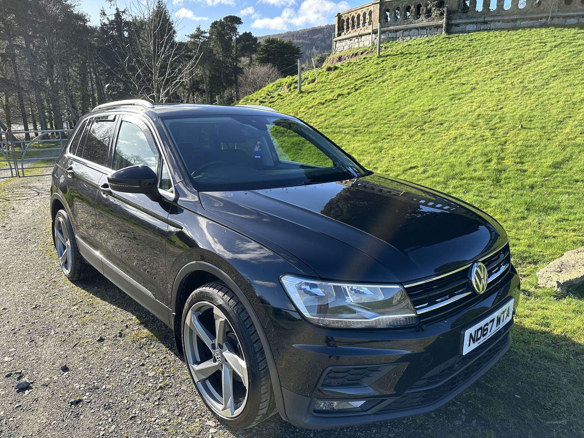 Volkswagen Tiguan DIESEL ESTATE in Down