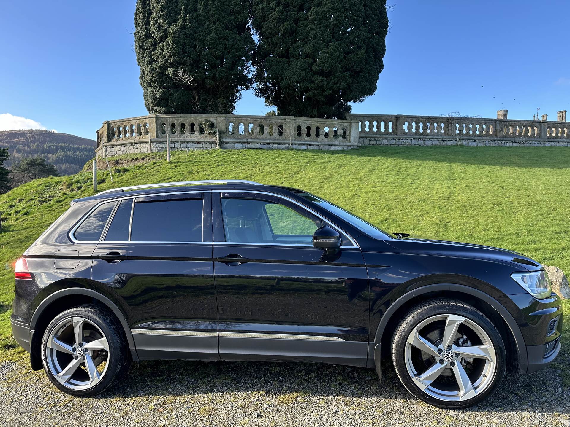 Volkswagen Tiguan DIESEL ESTATE in Down