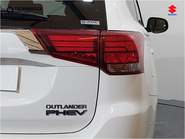 Mitsubishi Outlander 2.4 PHEV 5hs 5dr Auto in Antrim