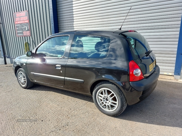 Renault Clio 1.2 16V Expression 3dr in Down
