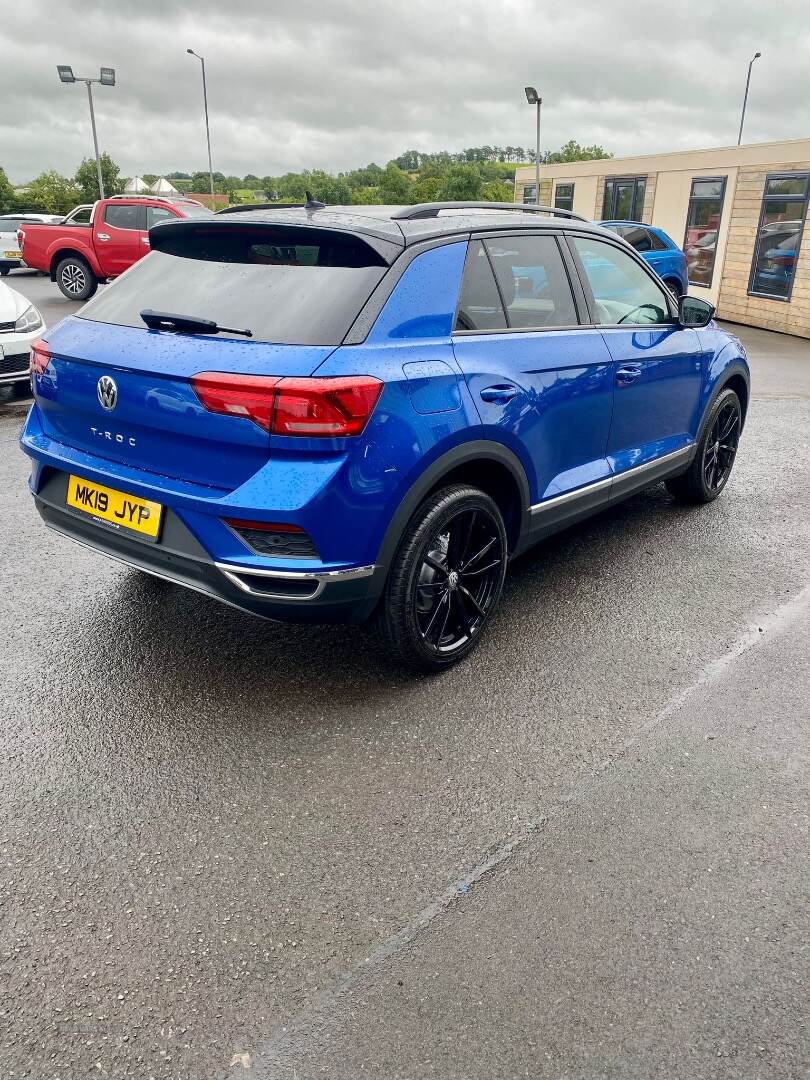 Volkswagen T-Roc DIESEL HATCHBACK in Down