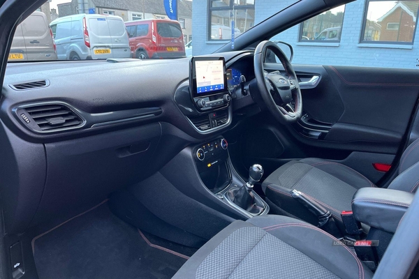Ford Puma 1.0 EcoBoost Hybrid mHEV ST-Line 5dr, Apple Car Play, Android Auto, Sat Nav, Parking Sensors, Keyless Start, Automatic Headlights in Derry / Londonderry