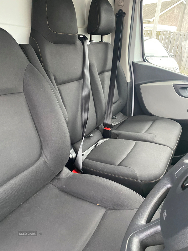 Renault Trafic SWB DIESEL in Derry / Londonderry