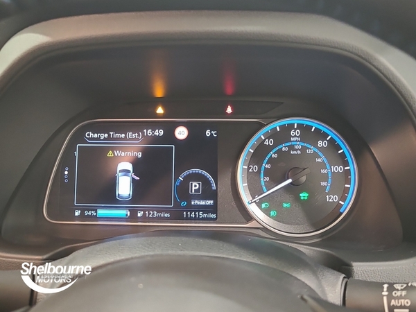 Nissan LEAF 40kWh N-Connecta Hatchback 5dr Electric Auto (150 ps) in Down