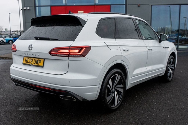 Volkswagen Touareg 3.0 V6 4Motion R-Line Tech 5dr Tip Auto in Derry / Londonderry