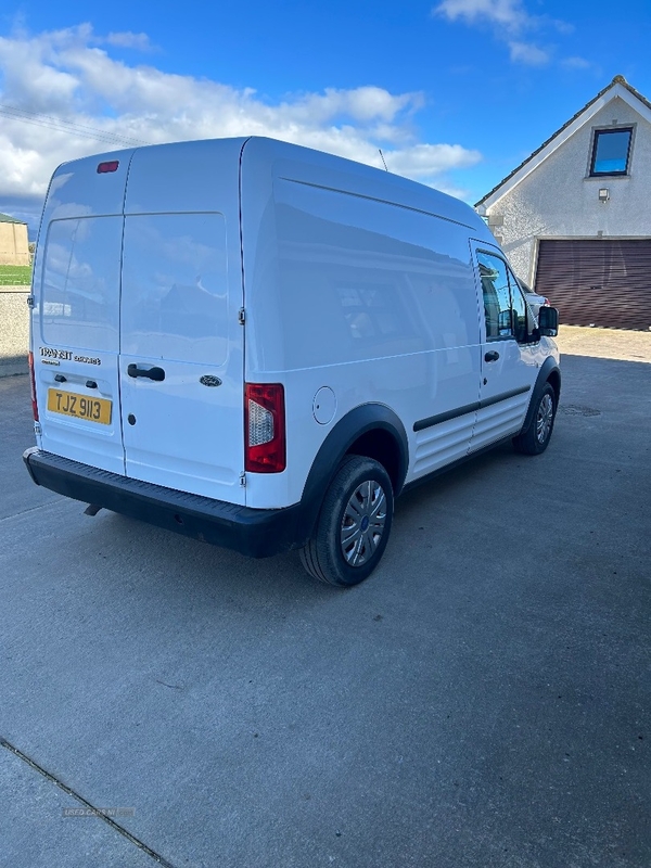 Ford Transit Connect High Roof Van TDCi 90ps in Down