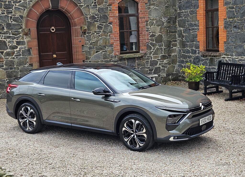 Citroen C5 X 1.6 HYBRID SHINE PLUS in Antrim