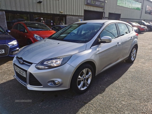 Ford Focus 1.6 ZETEC 5d 104 BHP Low Rate Finance Available in Down