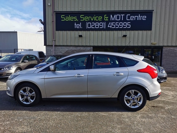 Ford Focus 1.6 ZETEC 5d 104 BHP Low Rate Finance Available in Down