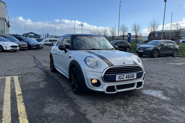 MINI HATCHBACK 1.5 Cooper 5dr - PUSH BUTTON START, CRUISE CONTROL, DYNAMIC TRACTION CONTROL, BLUETOOTH and more in Antrim