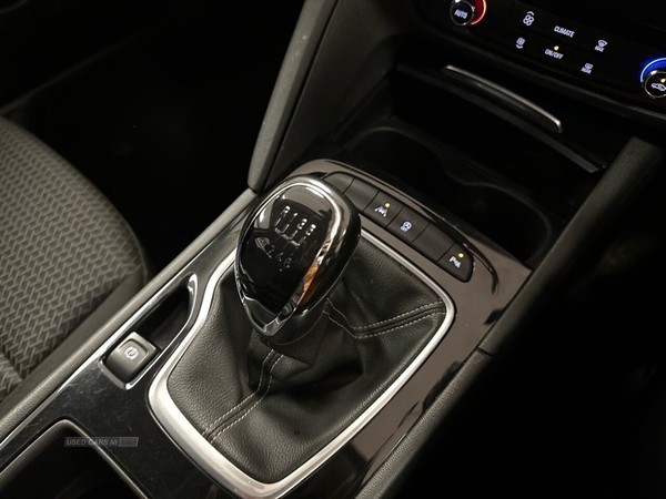 Vauxhall Insignia GRAND SPORT 1.5 SE NAV 5d 121 BHP SAT NAV, CRUISE CONTROL in Down