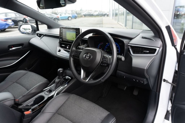 Toyota Corolla 1.8 VVT-i Hybrid Design 5dr CVT in Derry / Londonderry