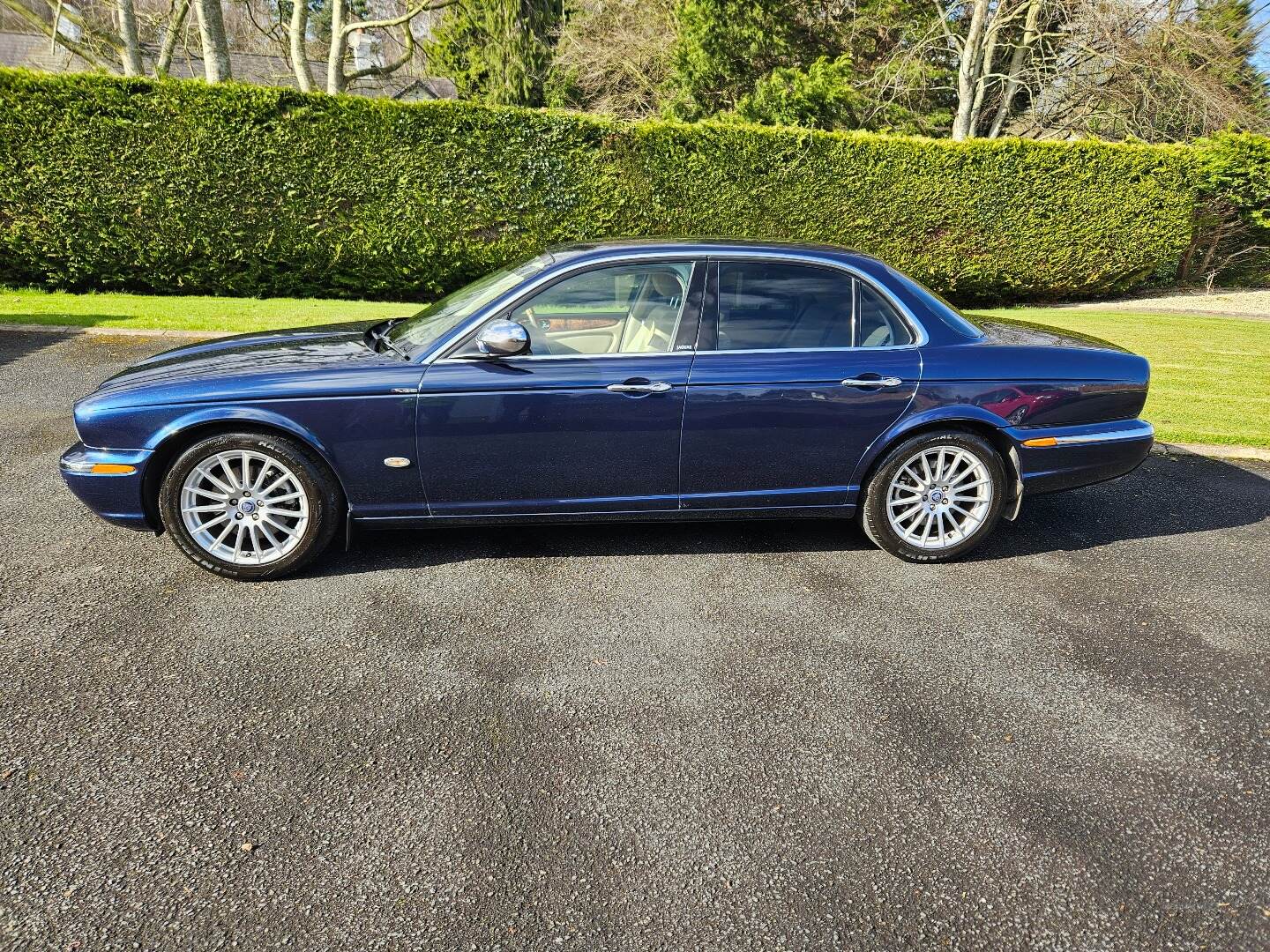 Jaguar XJ Series SALOON in Armagh