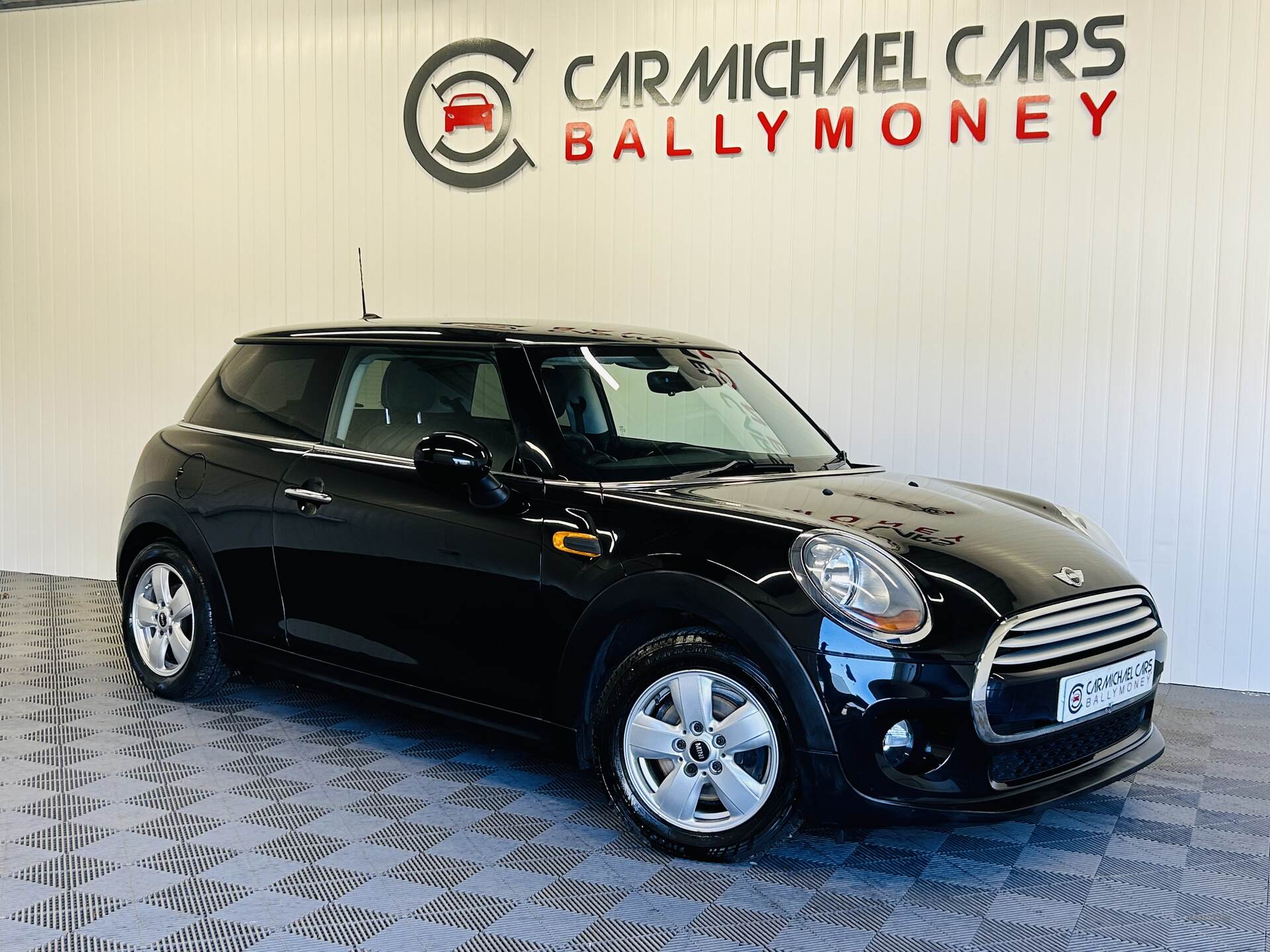 MINI Hatch DIESEL in Antrim