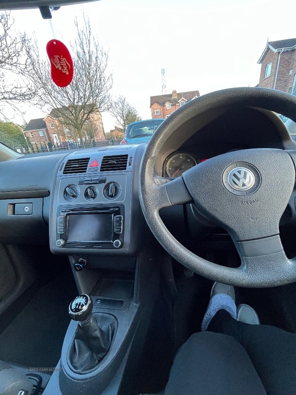 Volkswagen Touran 2.0 TDI SE 5dr in Antrim