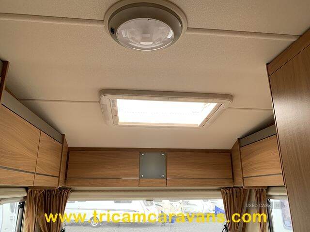 2010 Sprite Finesse Lightweight and Compact 2 Berth
