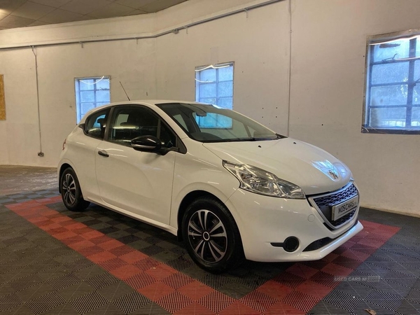Peugeot 208 1.0 ACCESS 3d 68 BHP IDEAL FIRST DRIVER CAR!! in Armagh