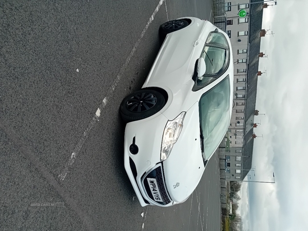 Peugeot 208 in Armagh