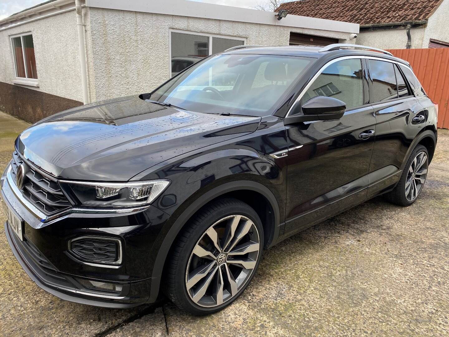 Volkswagen T-Roc DIESEL HATCHBACK in Antrim