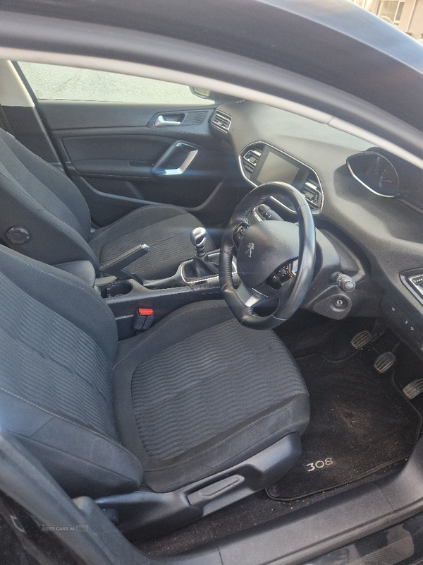 Peugeot 308 1.6 BlueHDi 120 Active 5dr in Derry / Londonderry
