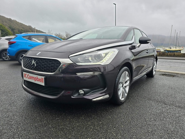DS 5 AUTOMOBILES DS 5 1.6 BlueHDi Elegance Euro 6 (s/s) 5dr in Down