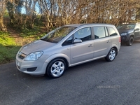 Vauxhall Zafira 1.6i Exclusiv 5dr in Down