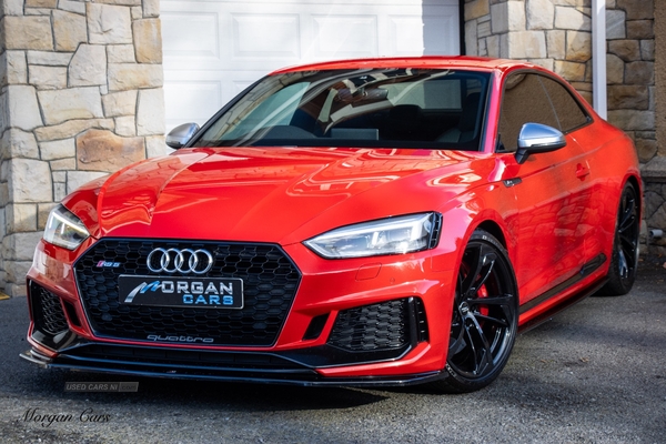 Audi RS5 COUPE in Down