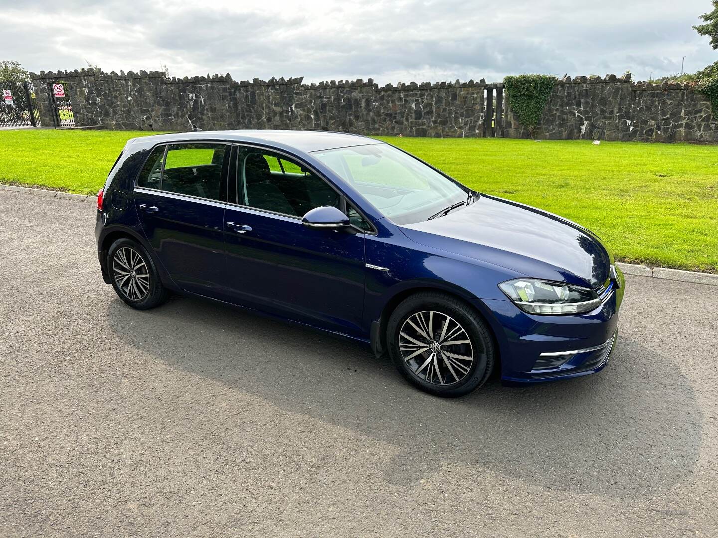 Volkswagen Golf HATCHBACK in Antrim