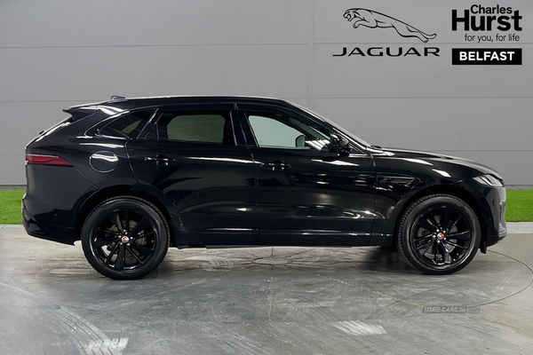 Jaguar F-Pace 3.0 D300 R-Dynamic Se 5Dr Auto Awd in Antrim