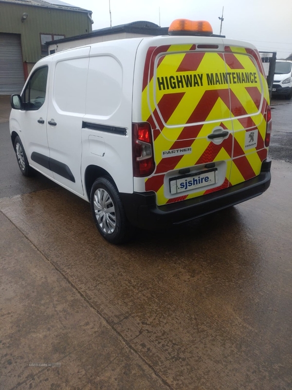 Peugeot Partner 1000 1.5 BlueHDi 100 Professional Van in Derry / Londonderry