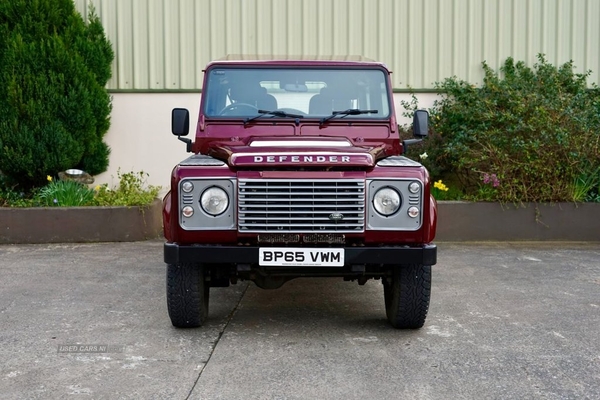 Land Rover Defender 2.2 TD XS STATION WAGON 3d 122 BHP XS, ALLOYS, SIDE STEPS, TOW BAR in Down