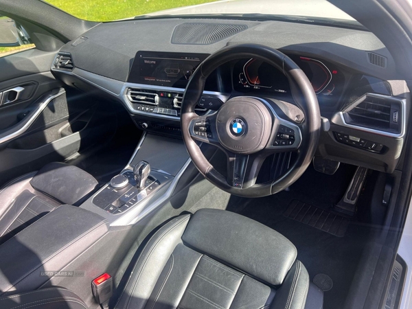 BMW 3 Series 2.0 318i M Sport Auto Euro 6 (s/s) 4dr in Antrim