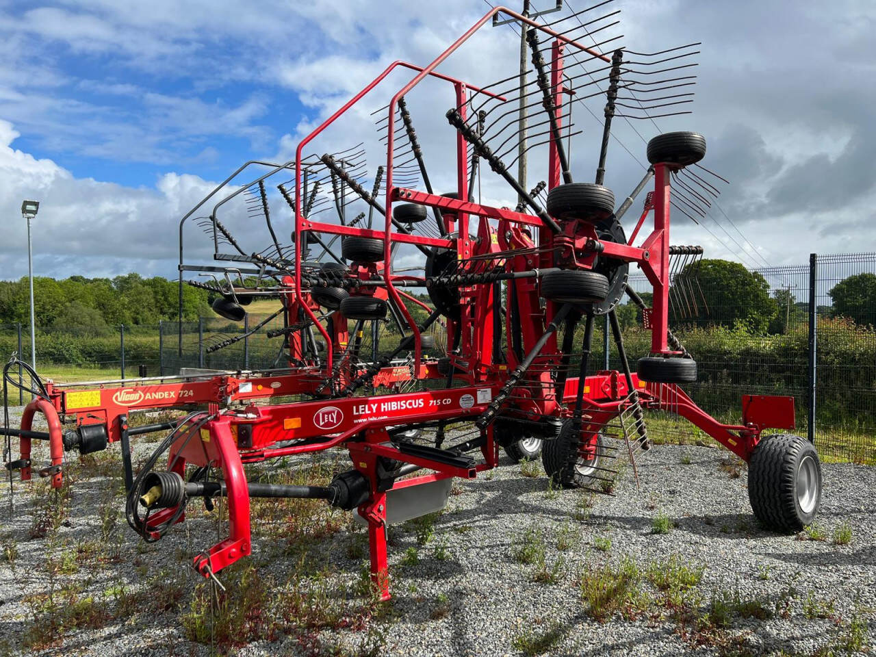 2015 Lely  HIBISCUS715CD