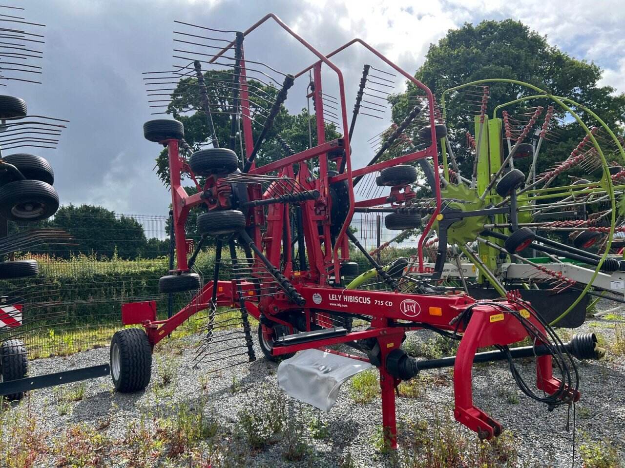  2015 Lely  HIBISCUS715CD