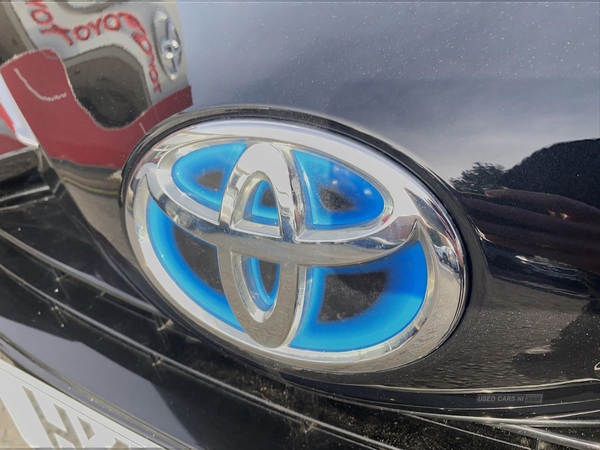 Toyota Yaris 1.5 Hybrid Icon Tech 5Dr Cvt in Down