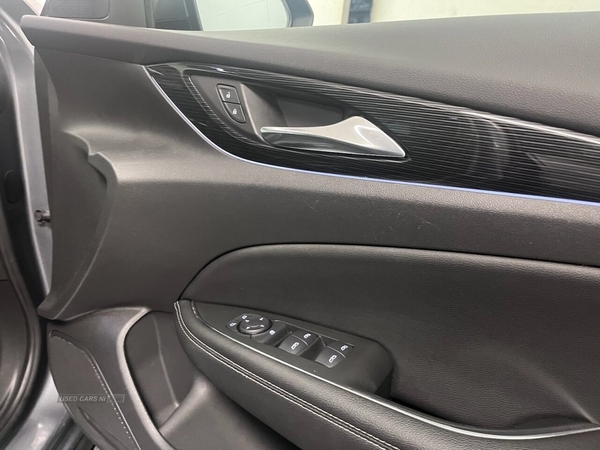 Vauxhall Insignia SPORTS TOURER 1.6 ELITE NAV ECOTEC 5d 109 BHP FULL LEATHER INTERIOR, CRUISE in Down
