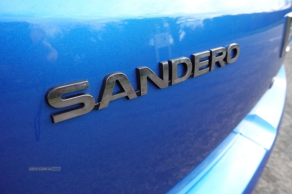 Dacia Sandero Stepway 1.5 LAUREATE DCI 5d 90 BHP LONG MOT / £20 ROAD TAX in Antrim