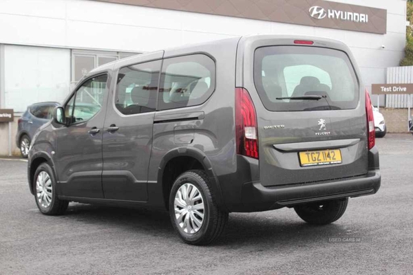 Peugeot Rifter 1.5 BlueHDi 100 Active [7 Seats] 5dr in Down