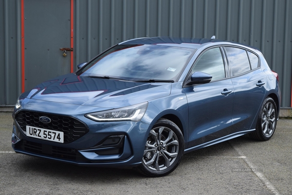 Ford Focus 1.0 EcoBoost Hybrid mHEV ST-Line 5dr Auto in Antrim