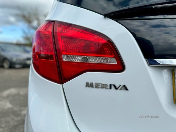 Vauxhall Meriva 1.7 EXCLUSIV CDTI 5d 128 BHP in Antrim