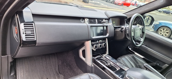 Land Rover Range Rover 4.4 SDV8 Vogue SE 4dr Auto in Down