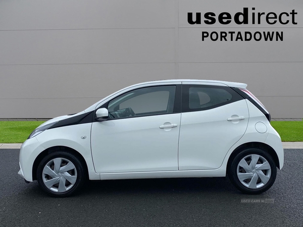 Toyota Aygo 1.0 Vvt-I X-Play 5Dr X-Shift in Armagh
