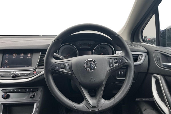 Vauxhall Astra 1.5 Turbo D 105 SE 5dr, Apple Car Play, Android Auto, Multifunction Steering Wheel, Rear Privacy Glass, Multimedia Screen, Automatic Lights in Derry / Londonderry