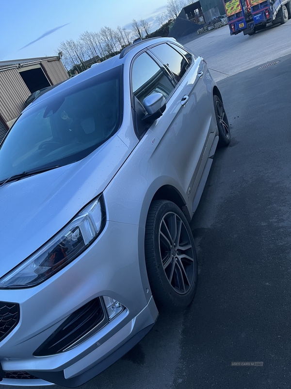 Ford Edge 2.0 EcoBlue 238 ST-Line 5dr Auto in Armagh