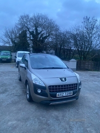 Peugeot 3008 1.6 HDi Exclusive 5dr EGC in Down