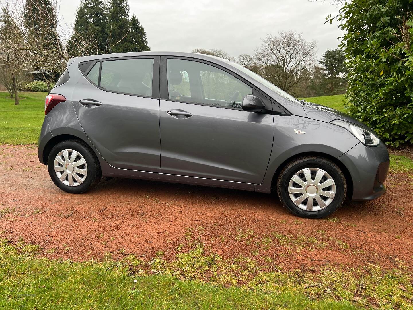 Hyundai i10 HATCHBACK in Antrim