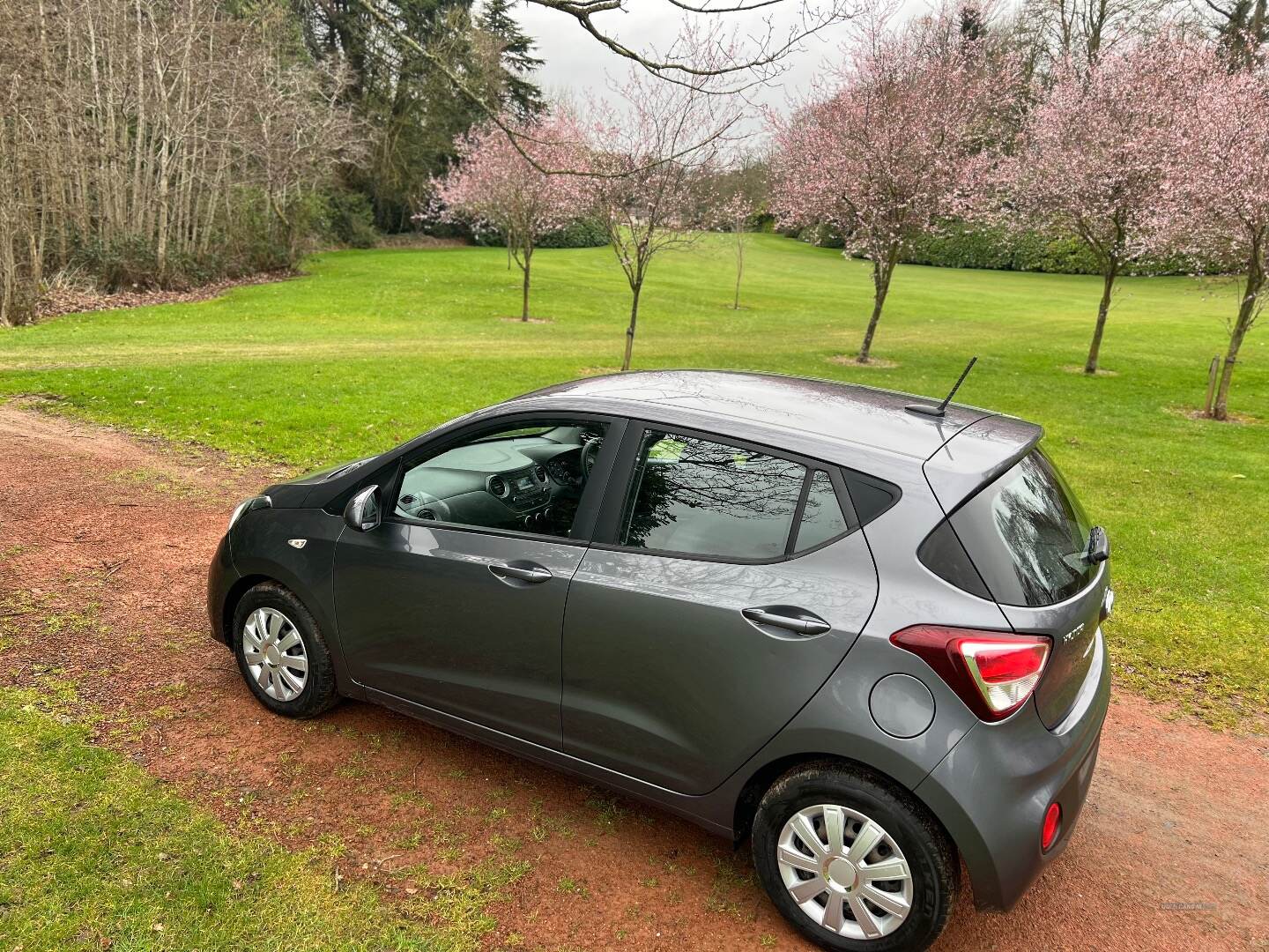 Hyundai i10 HATCHBACK in Antrim